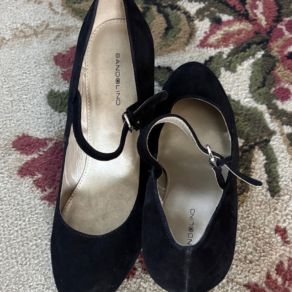 Bandolino Women's Black Heels with Strap
